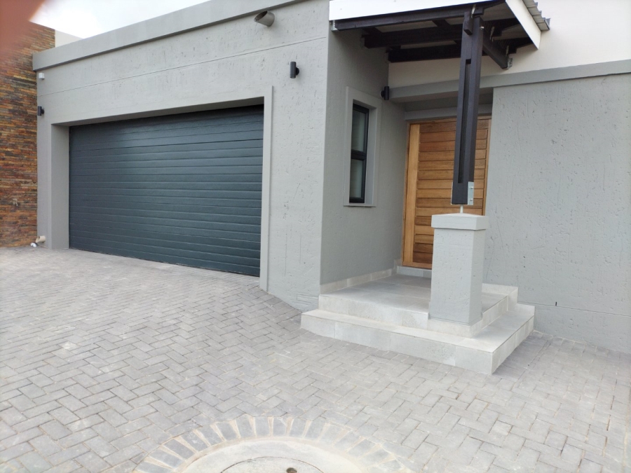 2 Bedroom Property for Sale in Eden Residential Estate Western Cape